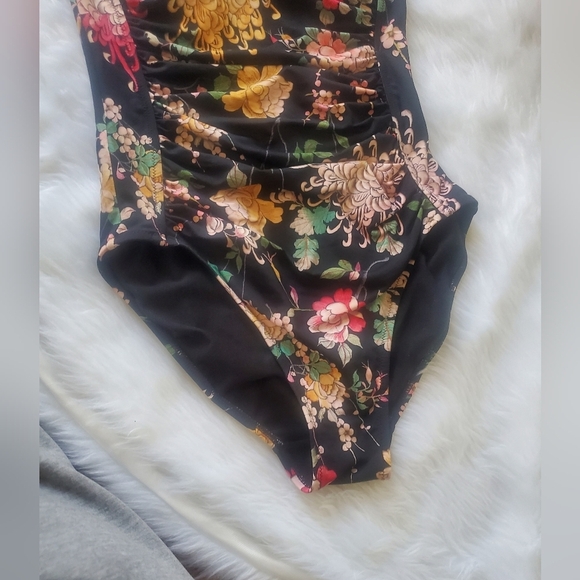 Johnny Was All Over Floral Print Bathing Suit, Size Small - Picture 4 of 7